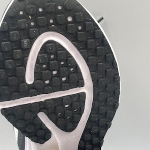 Nike Revolution 8 Women’s Sz 6.5 Running Shoes Black & White - Picture 4 of 7